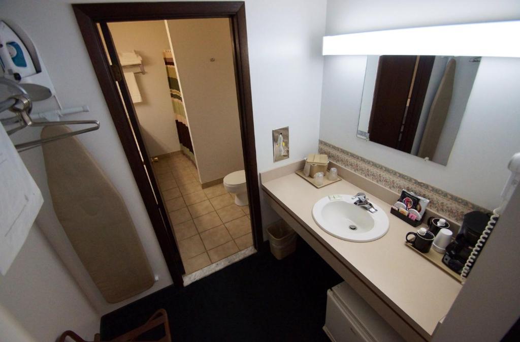 سكانيتيليس Birds Nest Motel المظهر الخارجي الصورة